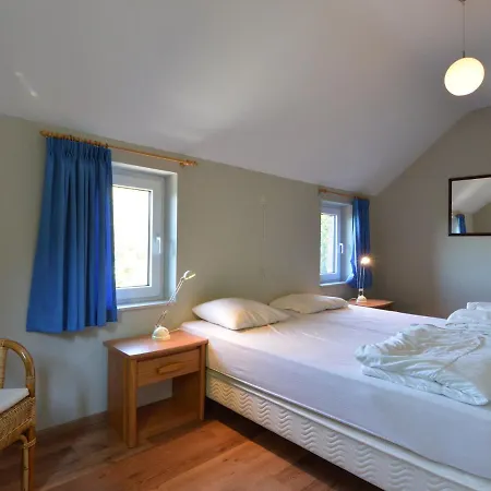 With Infrared Sauna Located Near Golf Course Villa *