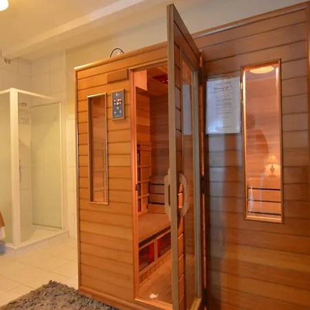 Vila With Sauna *